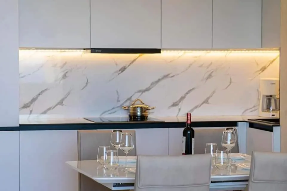 Golden Beach Residence - Luxury Apartments Gjashtë