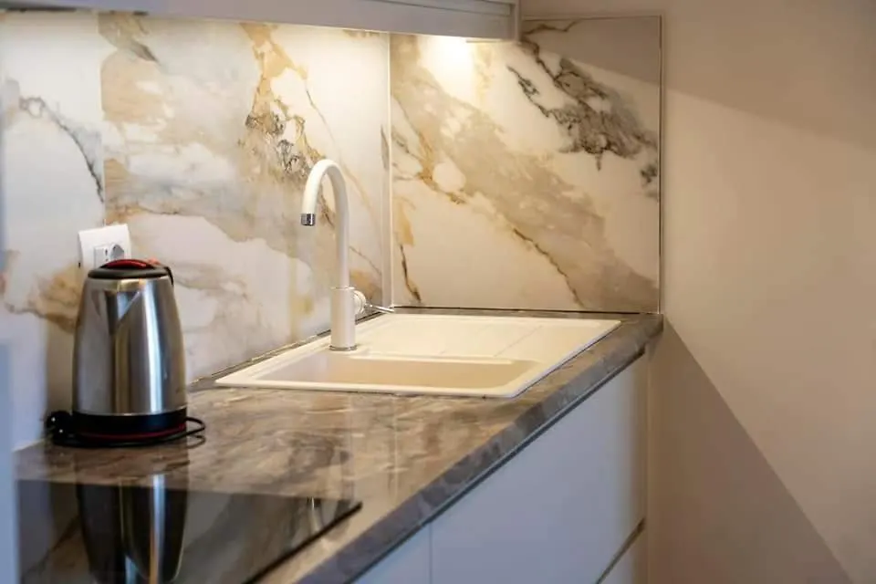 Golden Beach Residence - Luxury Apartments Gjashtë